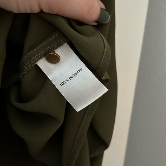 Maurice’s Long Sleeve Olive Green Blouse with Stud Detail 4X - Picture 5 of 6